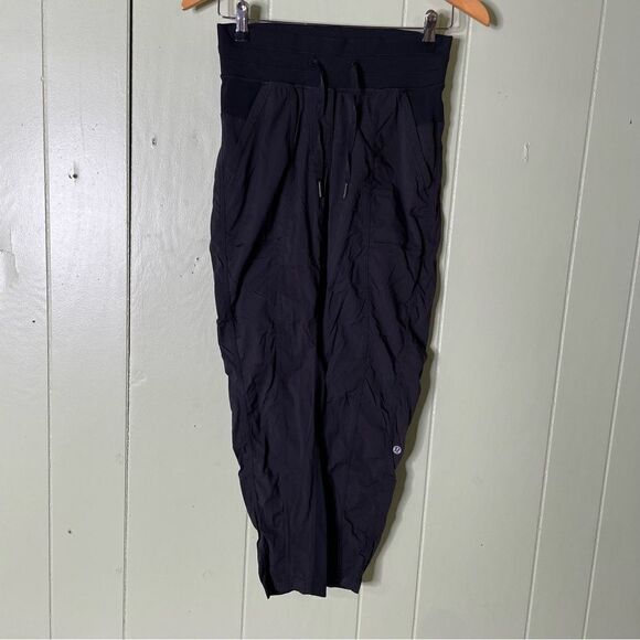 Lululemon Women’s Dance Studio Pant Black Stripe‎ Pockets Unlined Sz 4 - Picture 1 of 7